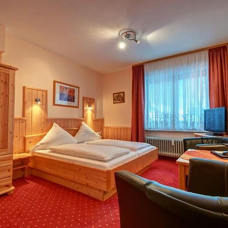 Hotel Am Kurpark トートモース 部屋 写真