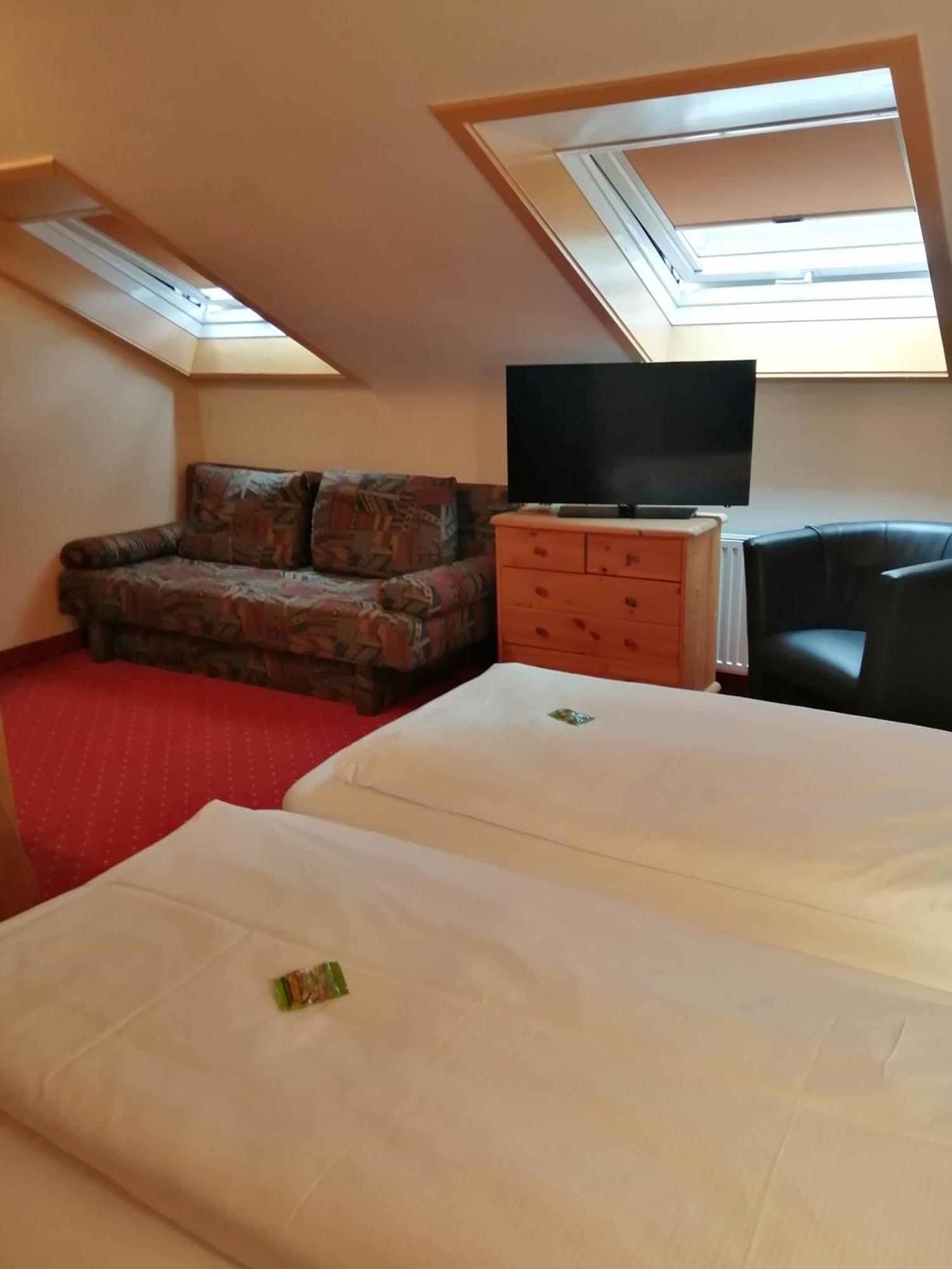 Hotel Am Kurpark トートモース エクステリア 写真