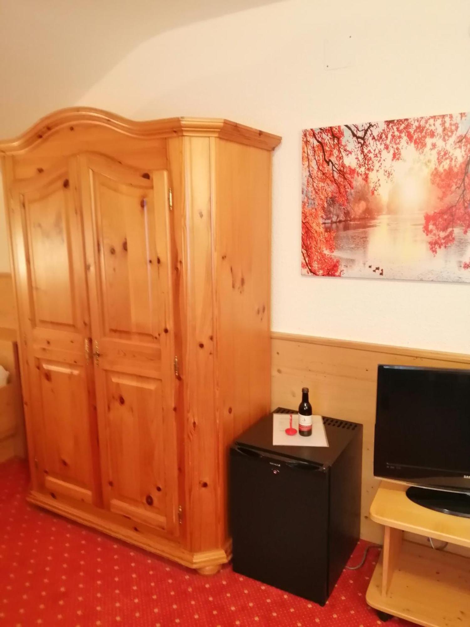 Hotel Am Kurpark トートモース エクステリア 写真